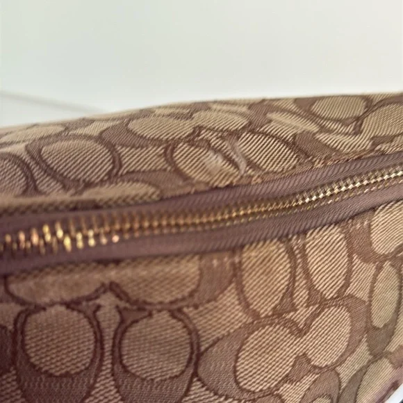 Coach East/West Celeste Signature Hobo Shoulder Bag Purse Brown Tan EUC - Picture 7 of 9